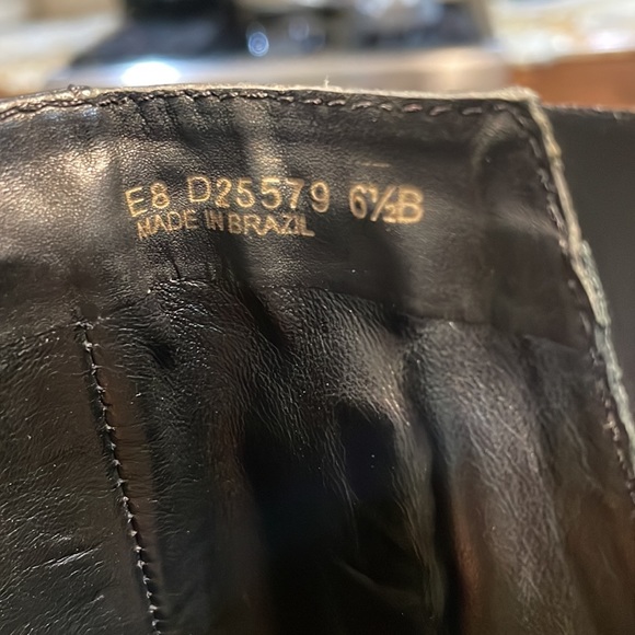 Cole Haan LIKE NEW black leather boots. Only worn once! A stunning boot! - Picture 6 of 6